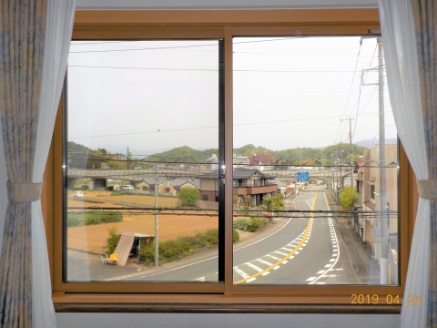伊豆の国市内の住宅の単板ガラスサッシ窓をマドリモで取り替えました